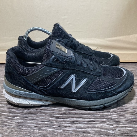 New Balance 990v5 Womens Size 10 Black Running Shoes Suede - Picture 4 of 10